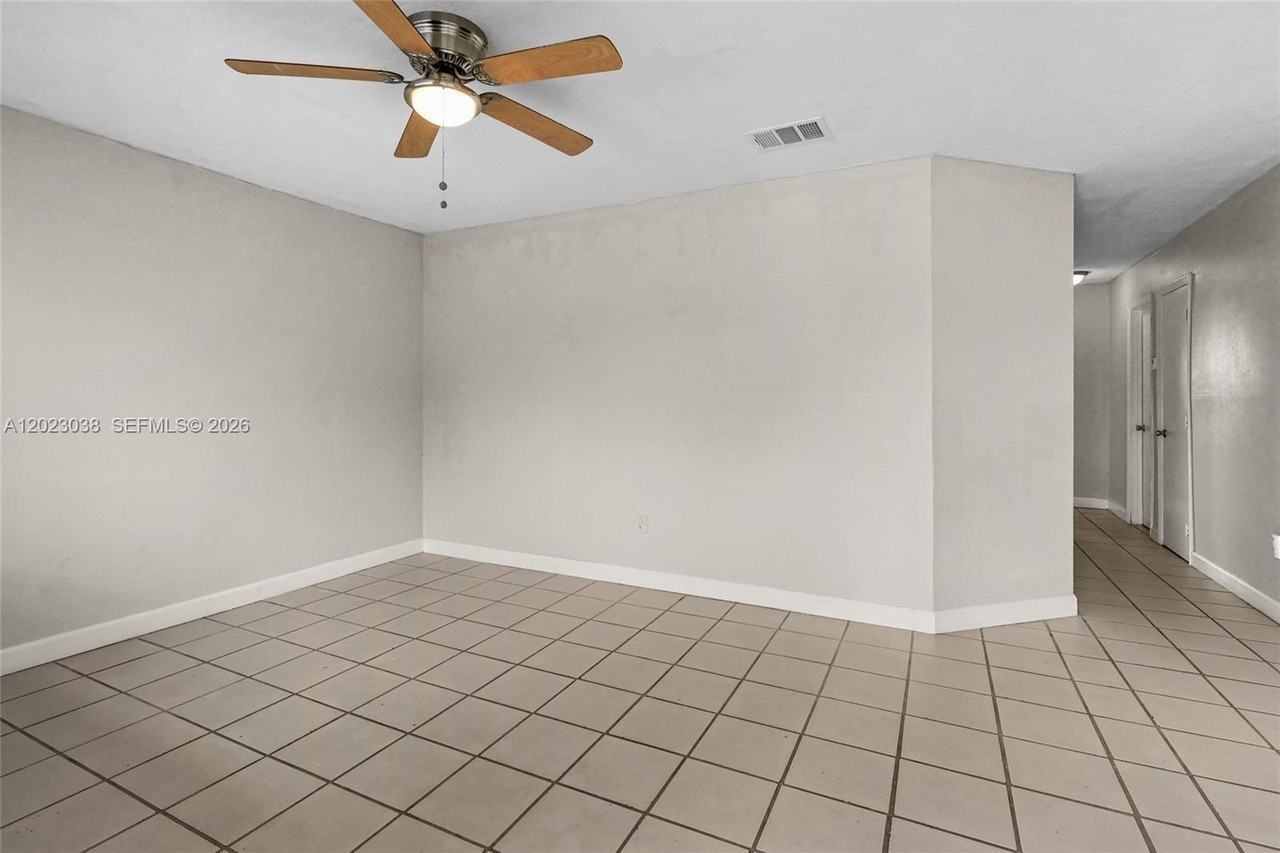 28214 Sw 143rd Ct #0 - Photo 3 of 27