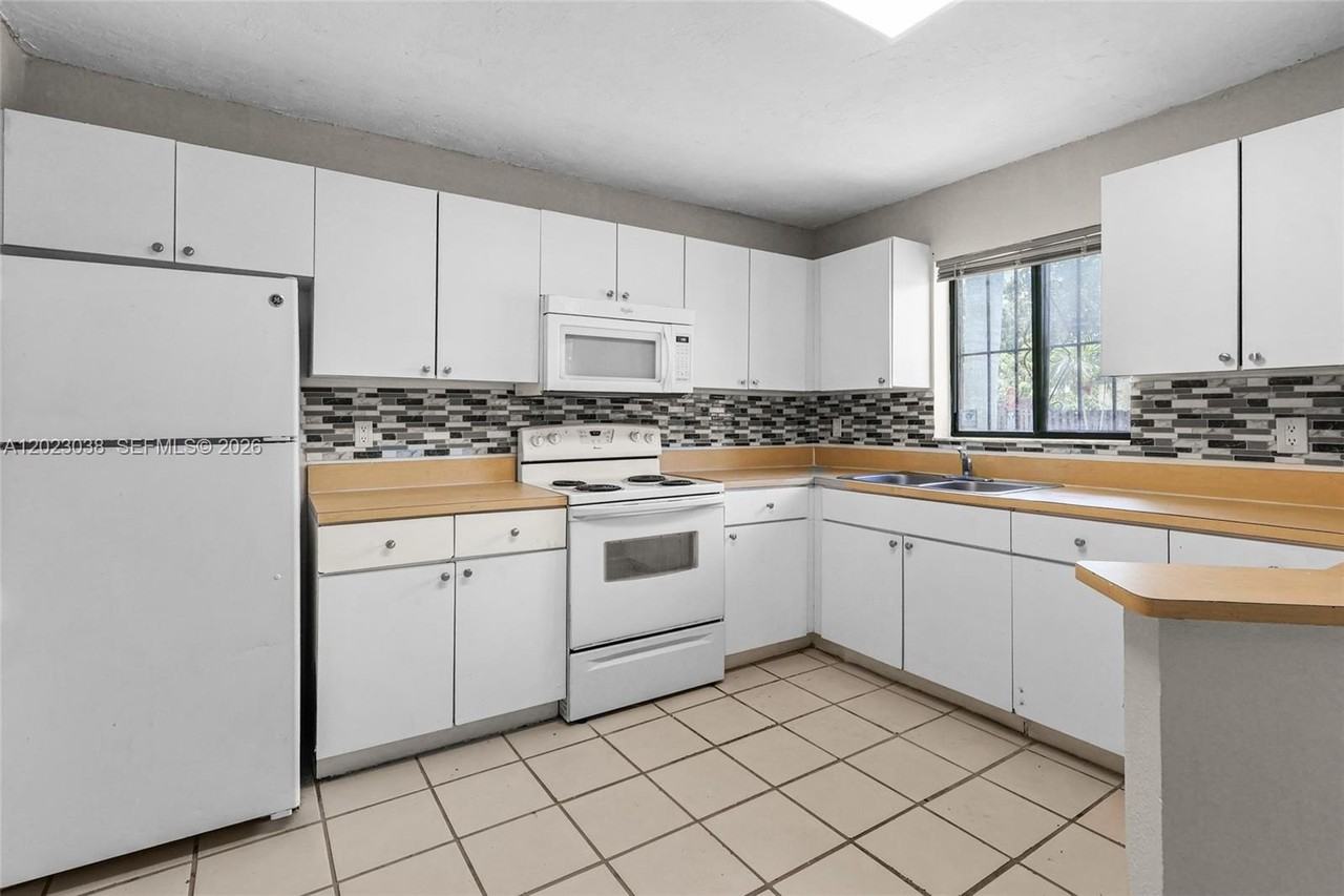 28214 Sw 143rd Ct #0 - Photo 7 of 27