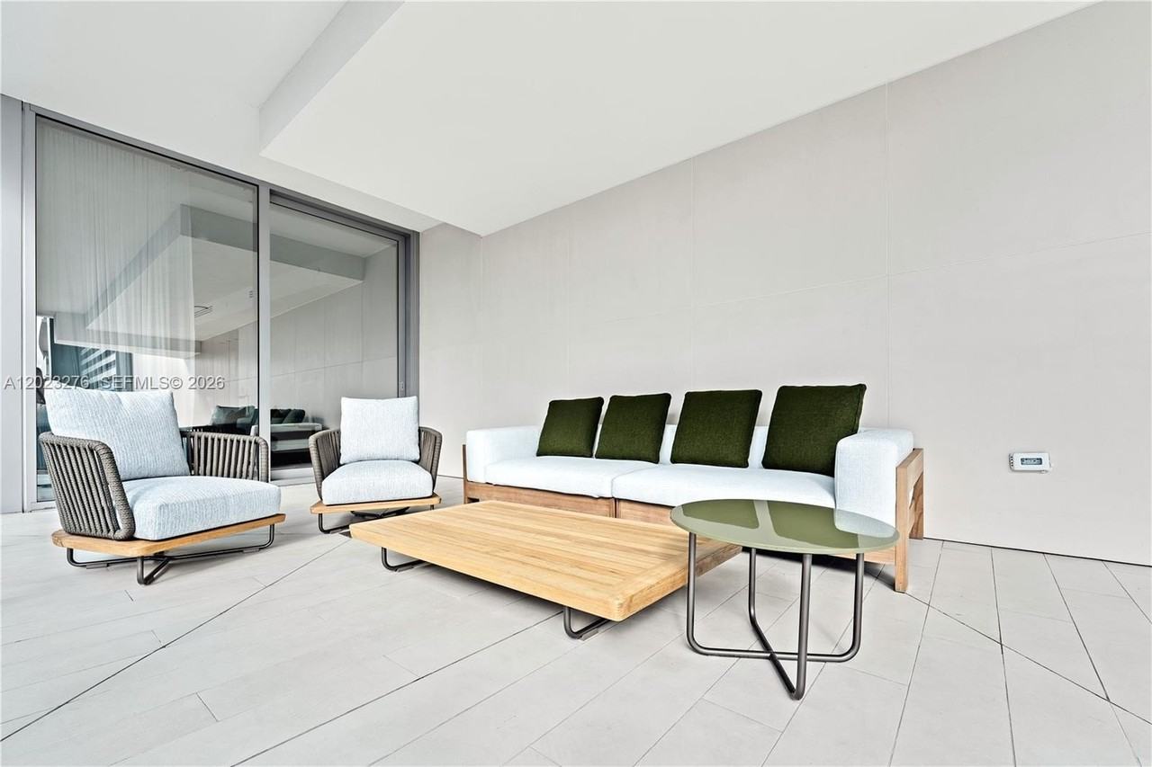 300 Biscayne Boulevard Way #804 - Photo 4 of 32