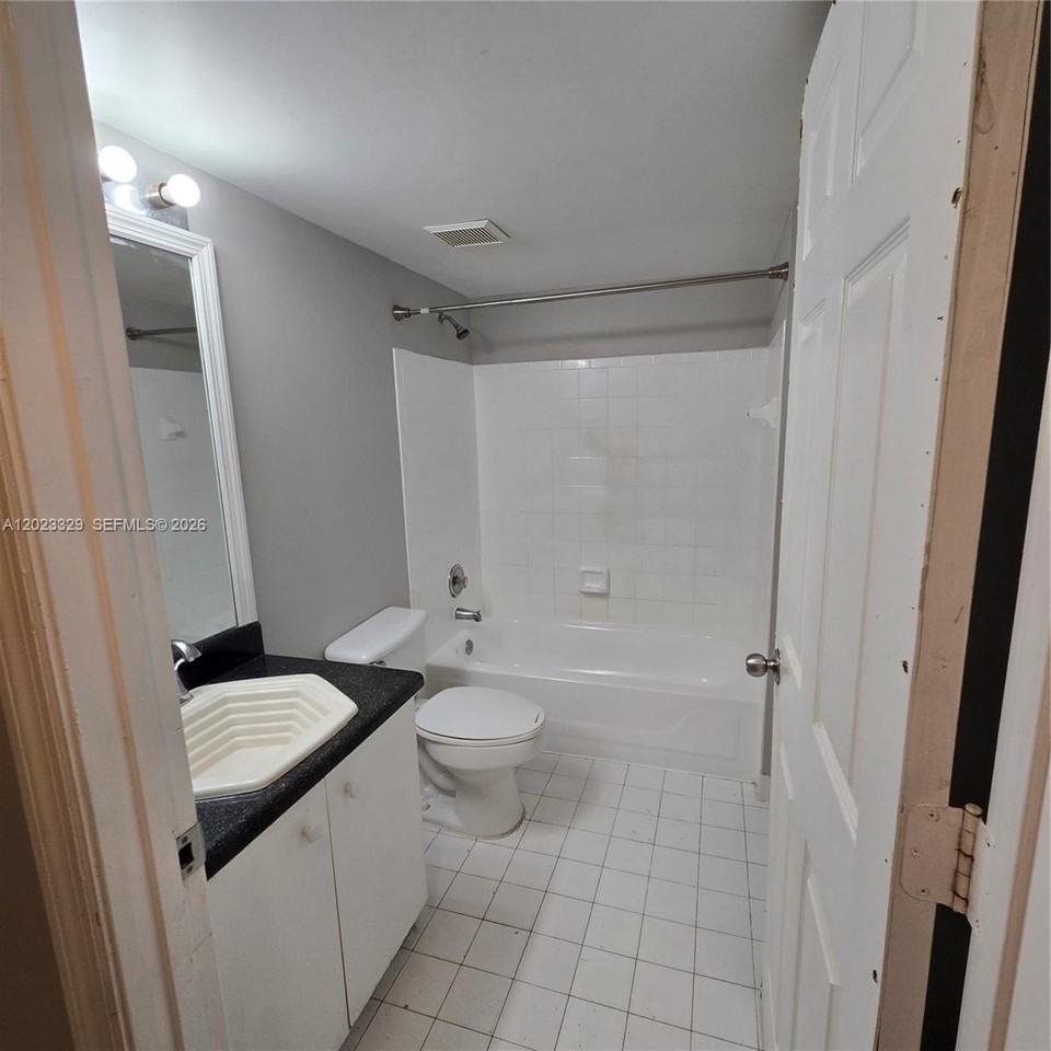 5610 Nw 61st St #1122 - Photo 7 of 11