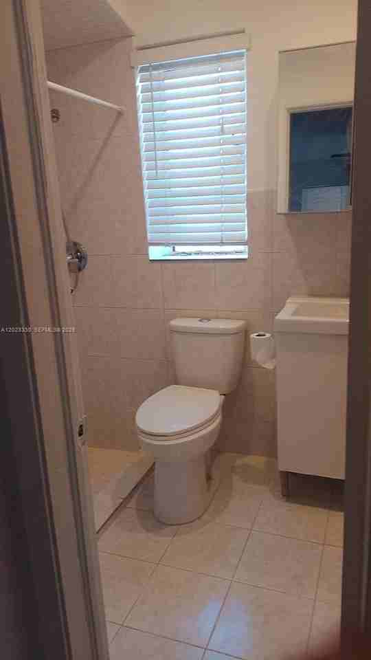 2155 Bay Dr #12 - Photo 3 of 4