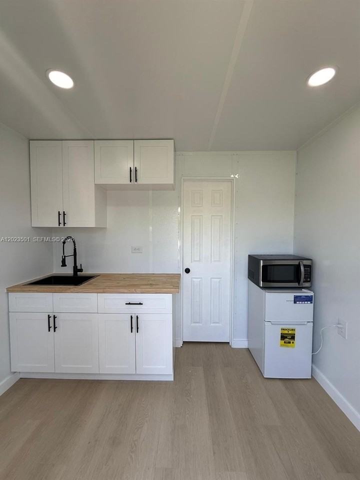 29958 Sw 159th Dr #A - Photo 2 of 7