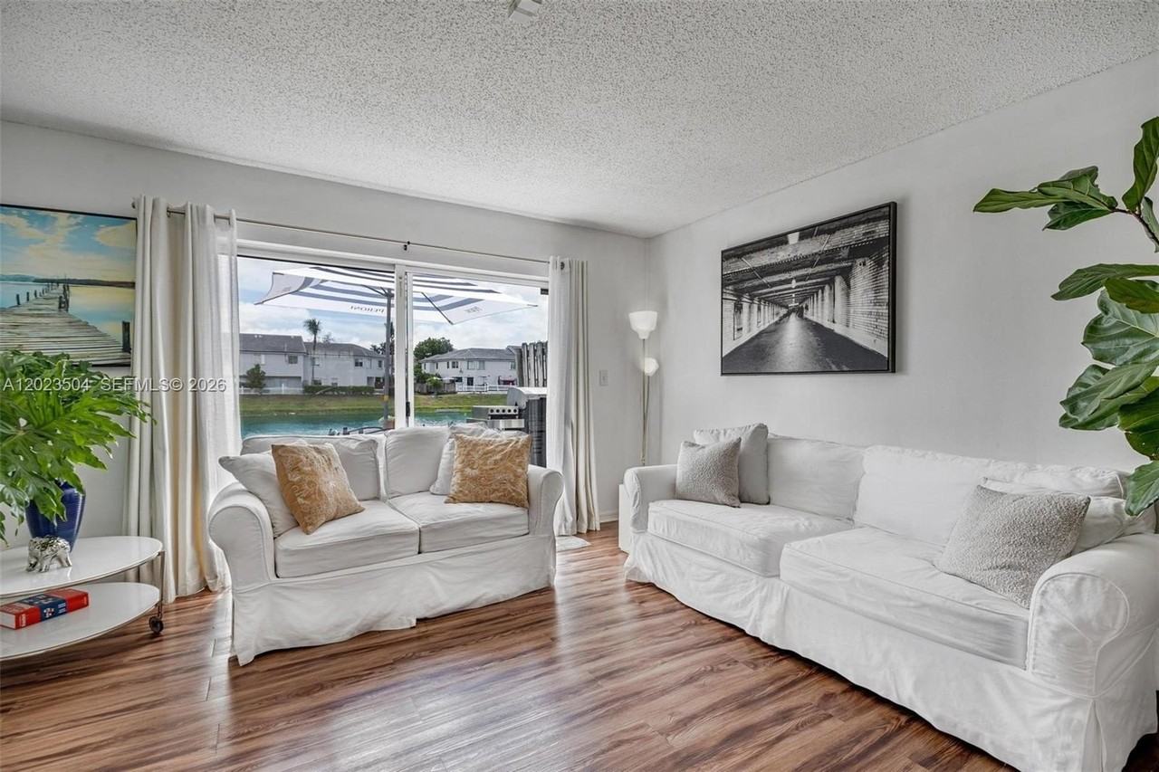 14207 Sw 121st Pl - Photo 2 of 39