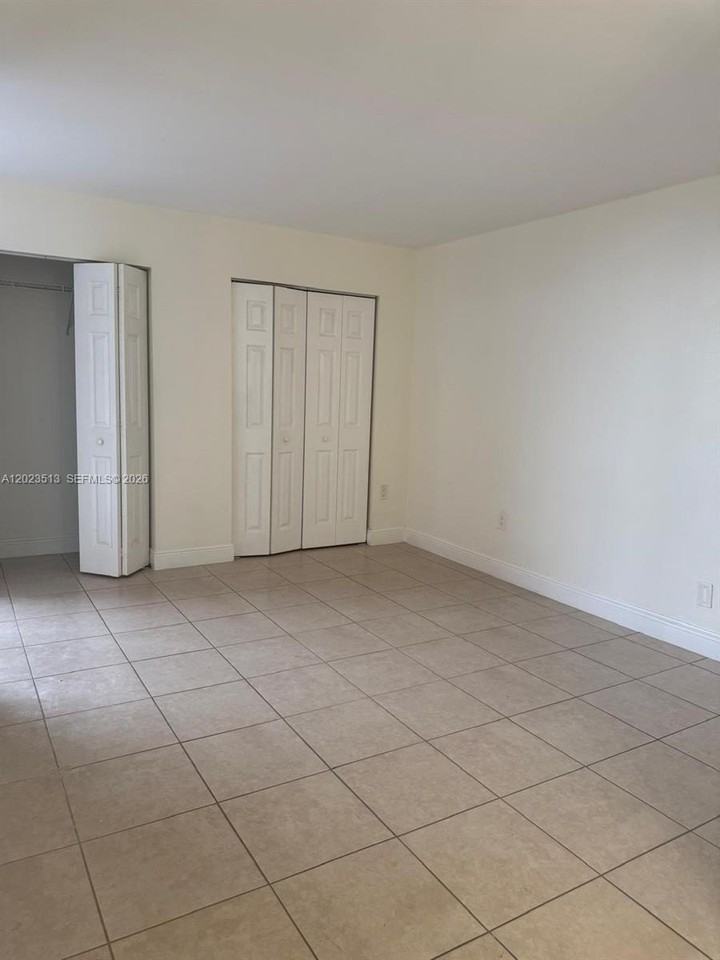19701 Sw 114th Ave #366 - Photo 7 of 16