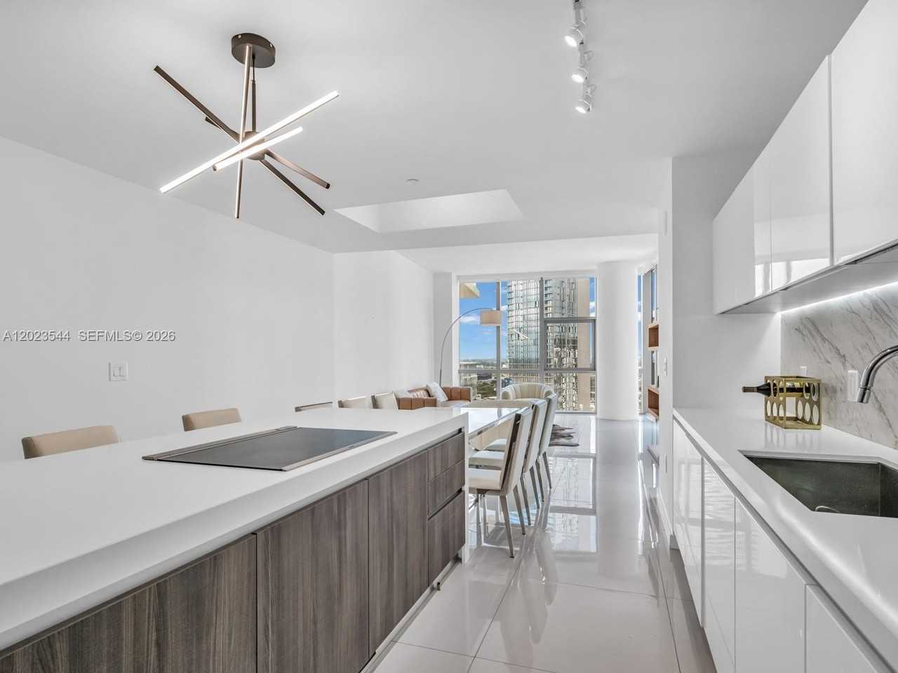 851 Ne 1st Ave #3201 - Photo 5 of 37