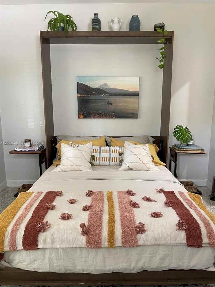 2417 Ne 15th Ave #0 - Photo 4 of 11