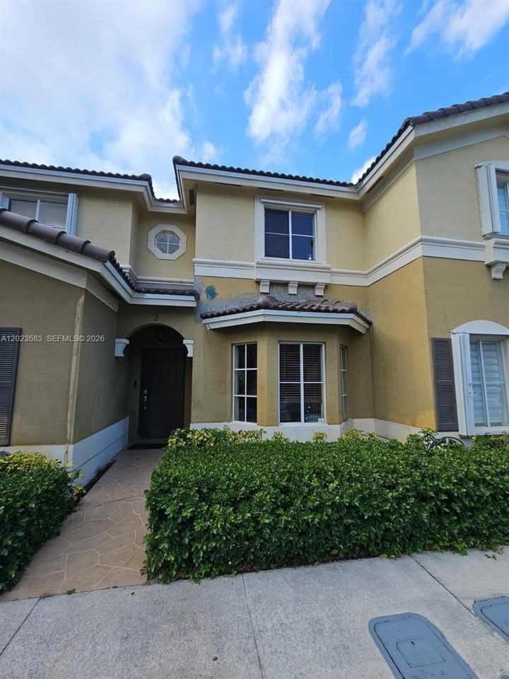 8960 W Flagler St #3 - Photo 2 of 15