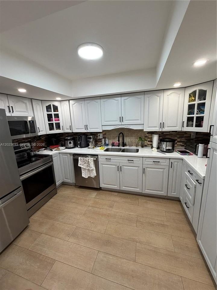 6435 Sw 116th Pl #G - Photo 4 of 26