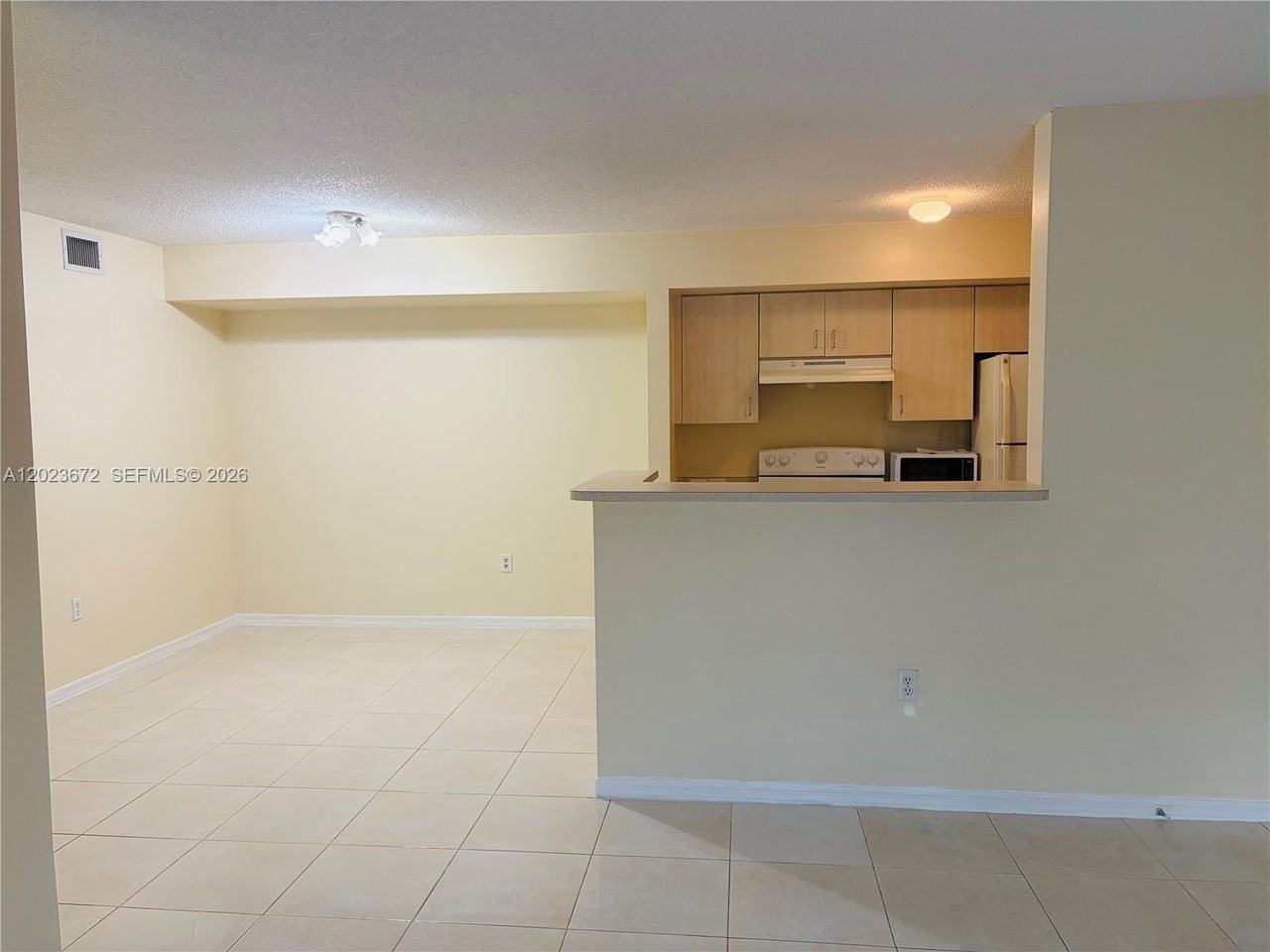 631 Sw 111th Ln #205 - Photo 6 of 10
