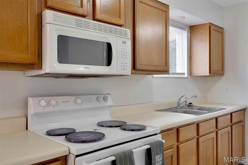 119 N 1st St - Photo 6 of 15