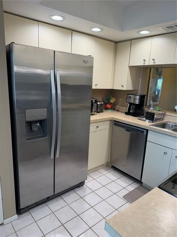 708 Estuary Dr #708 - Photo 5 of 20