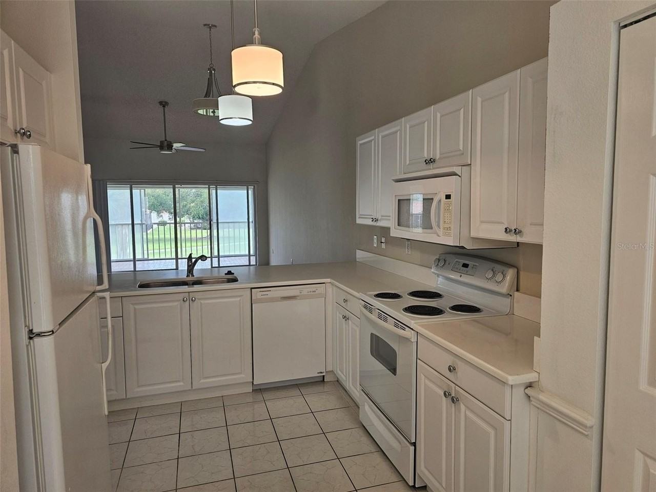 4202 Caddie Dr E #201 - Photo 5 of 44