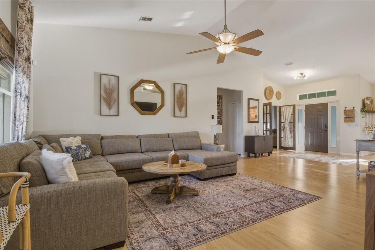 1852 Sanderling Dr - Photo 5 of 50