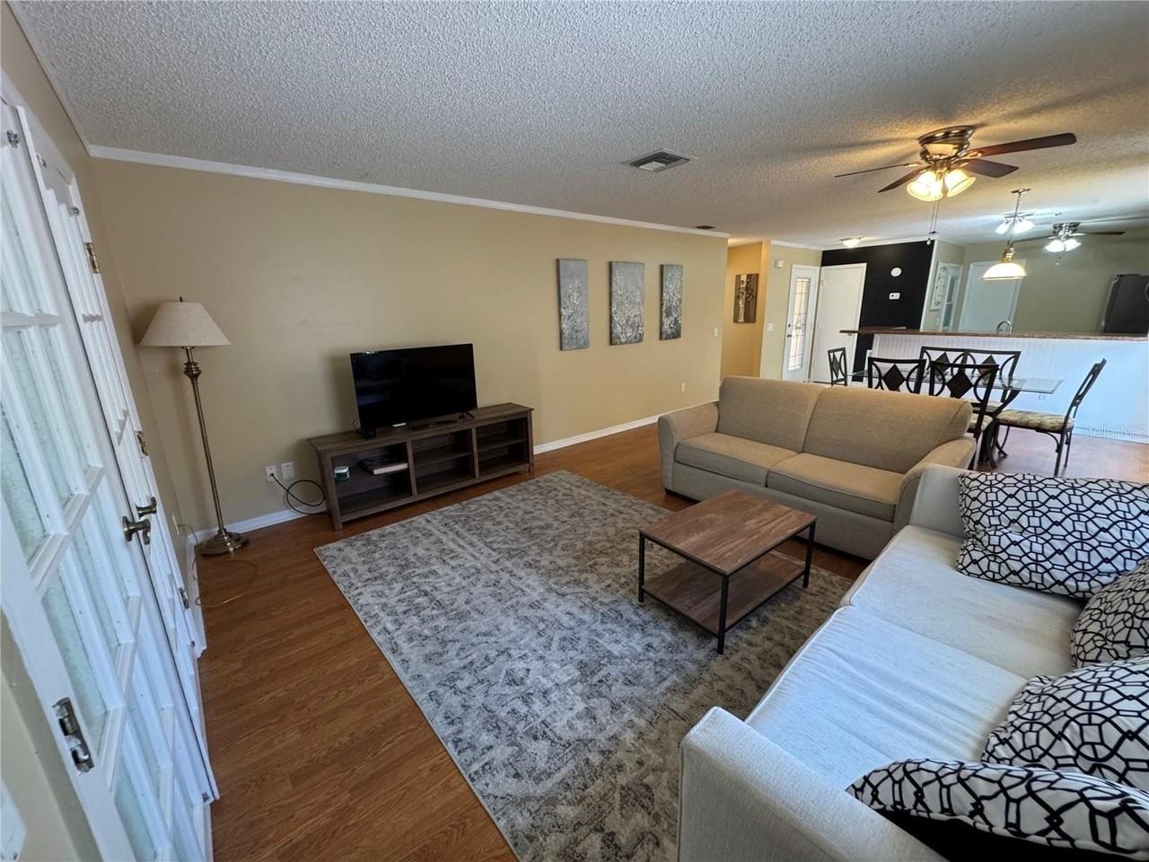 1688 Garcia Ct - Photo 7 of 14
