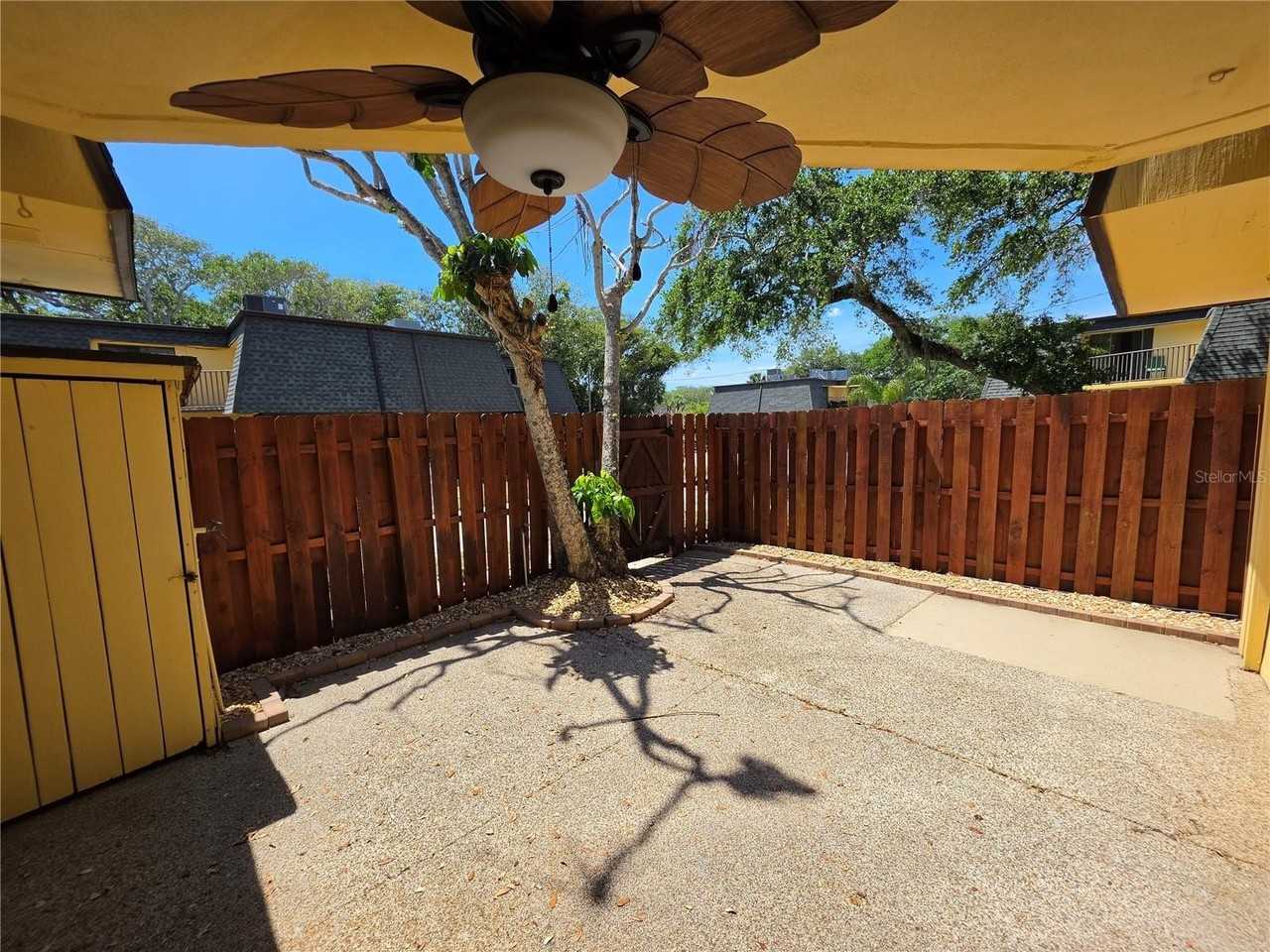 3824 Saxon Dr - Photo 3 of 38
