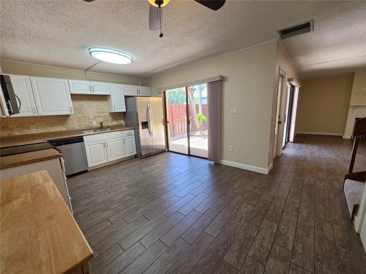 3824 Saxon Dr - Photo 7 of 38