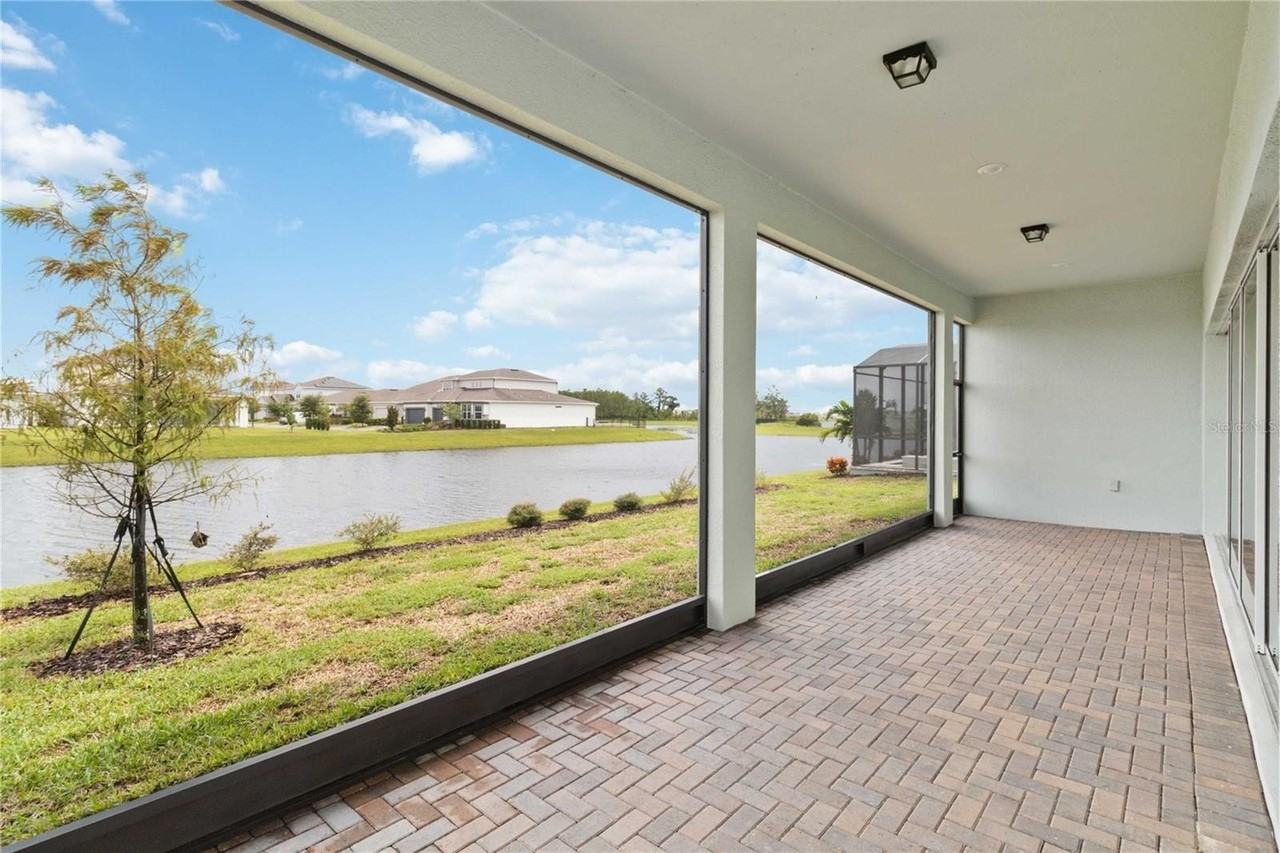 13823 Tybee Beach Ln - Photo 2 of 24