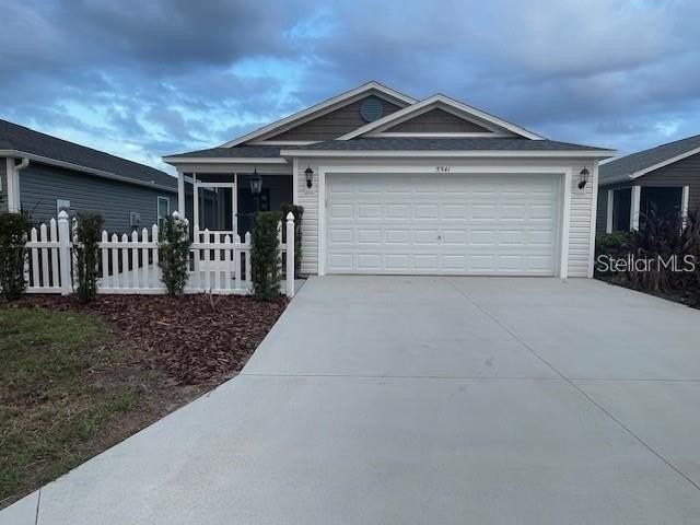 5541 Goodman Ct - Photo 2 of 19