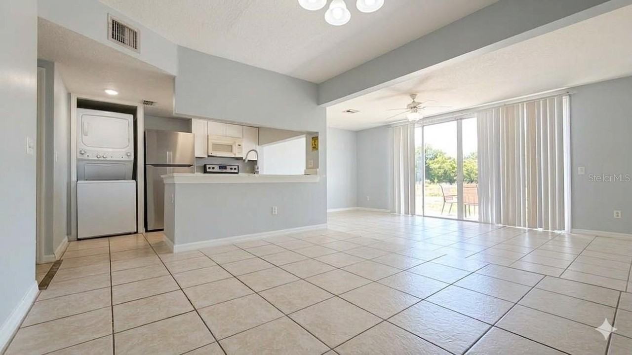 226 Orchid Dr - Photo 3 of 41
