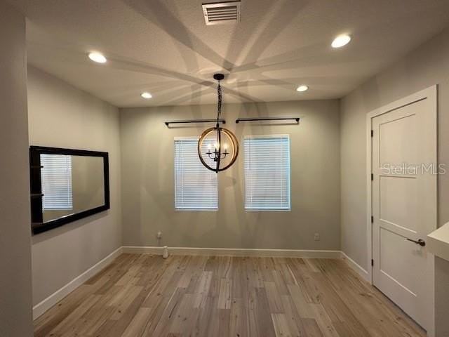 401 N Oregon Ave #2 - Photo 7 of 34