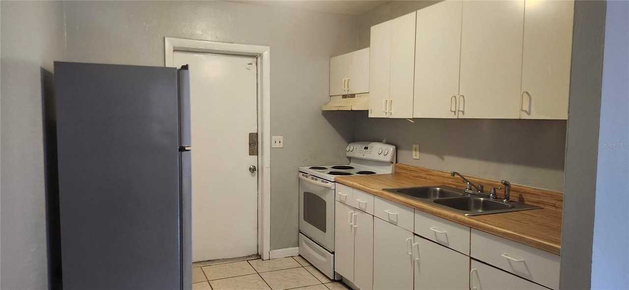 8501 N Mulberry St #B - Photo 4 of 8