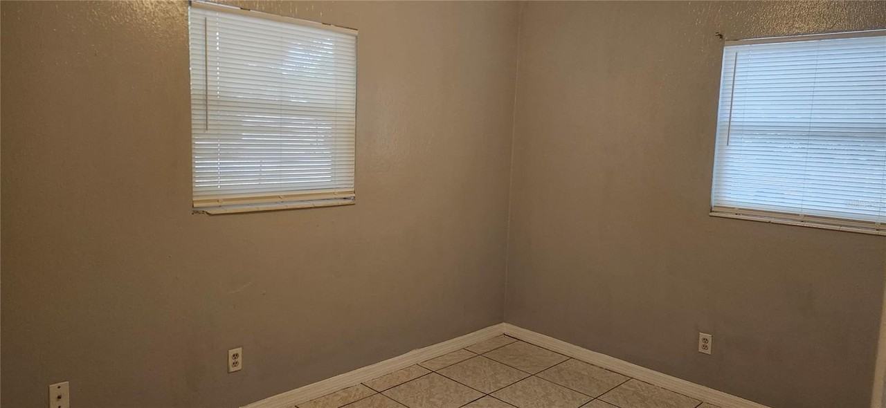8501 N Mulberry St #B - Photo 7 of 8