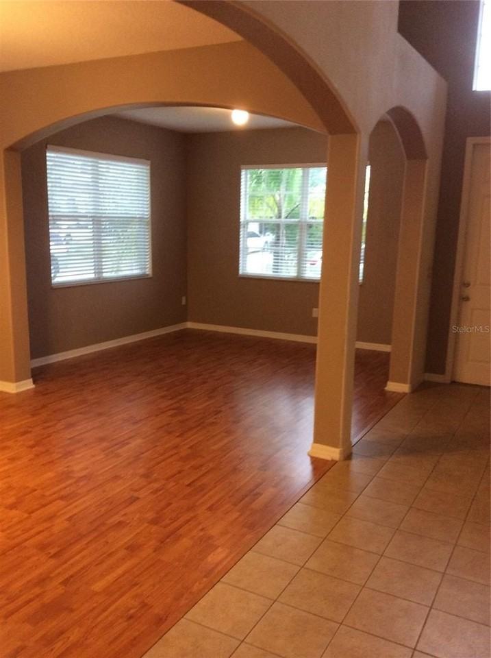 10515 Coral Key Ave - Photo 4 of 30