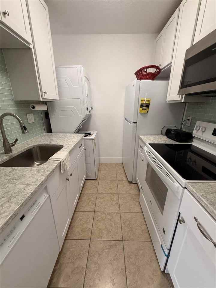 159 Medallion Blvd #A - Photo 4 of 7