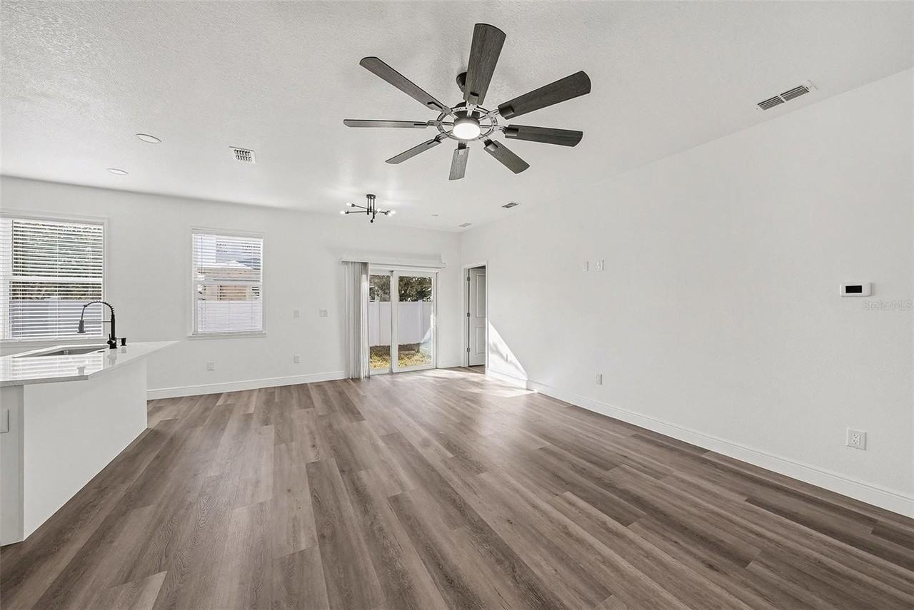 1905 E 23rd Ave - Photo 5 of 27