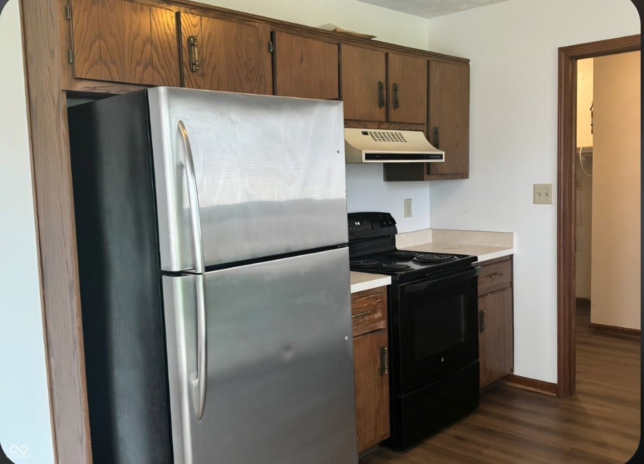 637 Joy Dr - Photo 4 of 11