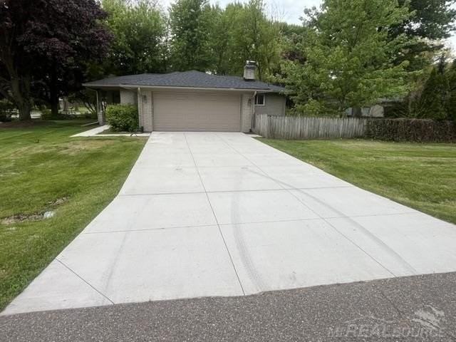 53431 Ruann Dr - Photo 2 of 21