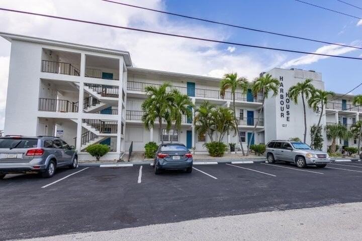 1217 Sombrero Blvd #31 - Photo 7 of 24