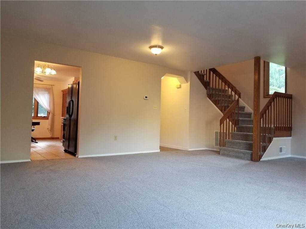 256 Heritage Ln - Photo 7 of 21