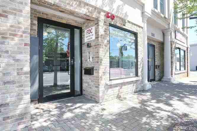 21 E Central Ave #302 - Photo 3 of 33