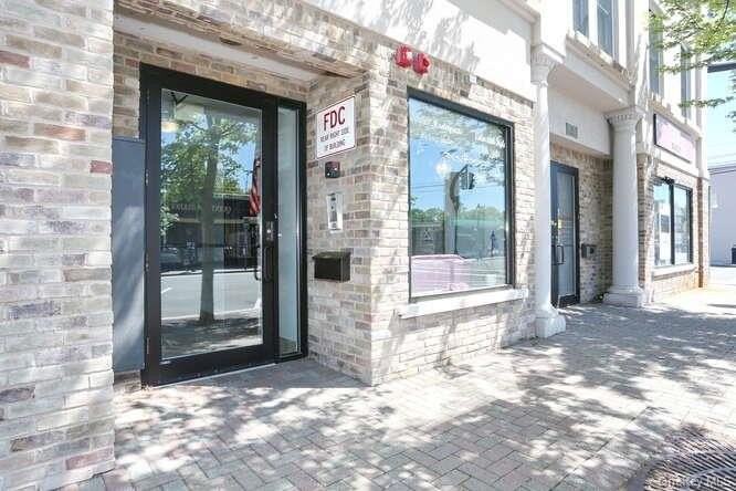 21 E Central Ave #302 - Photo 4 of 33