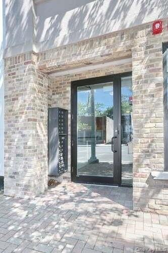 21 E Central Ave #302 - Photo 5 of 33