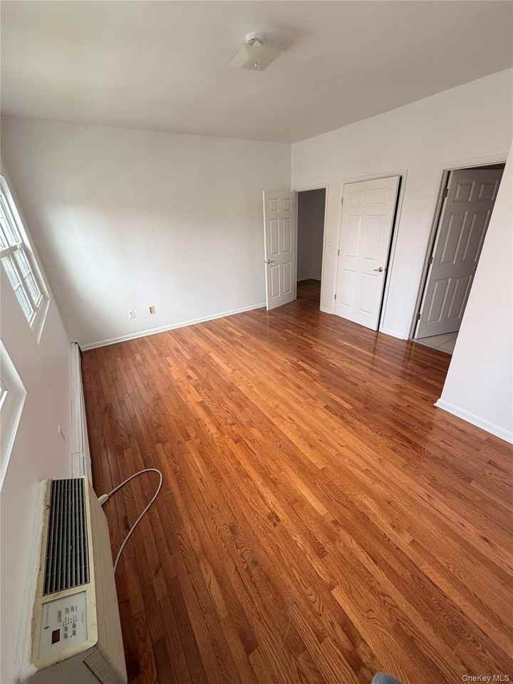 12606 172nd St - Photo 2 of 8