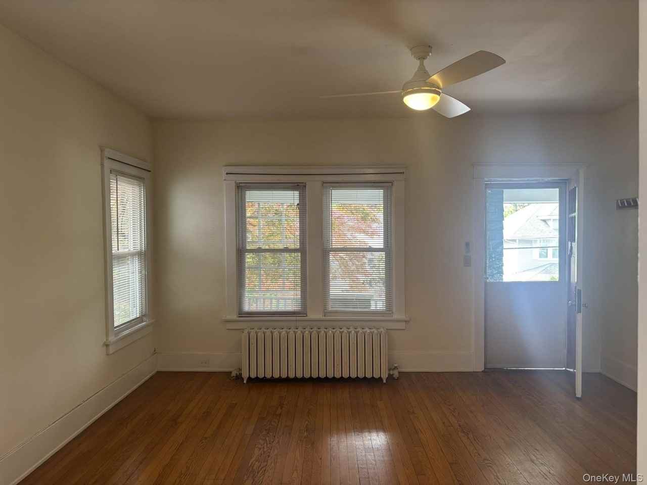 48 Ferris Pl - Photo 2 of 14