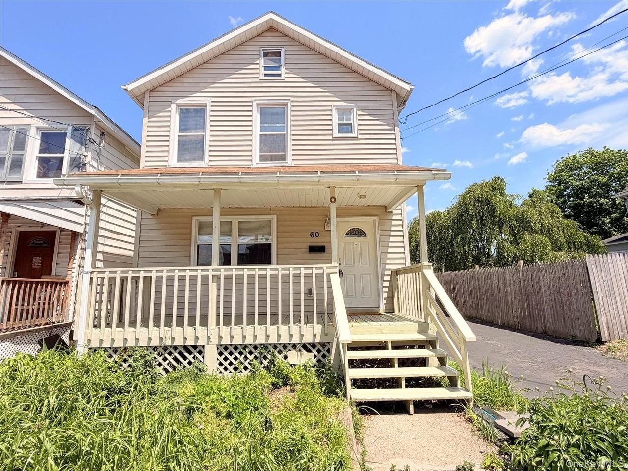 60 Hammond St - Photo 2 of 18