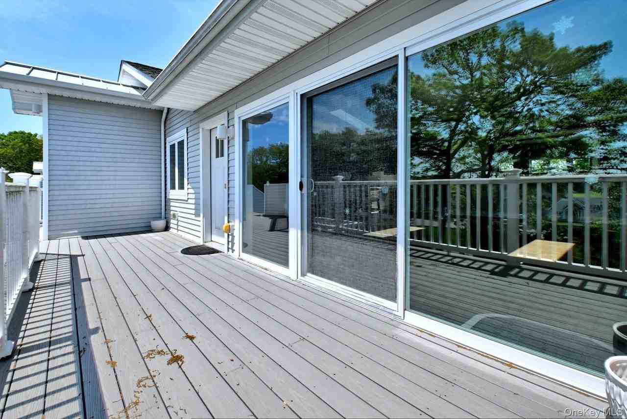 44 Fox Hill Dr - Photo 4 of 47