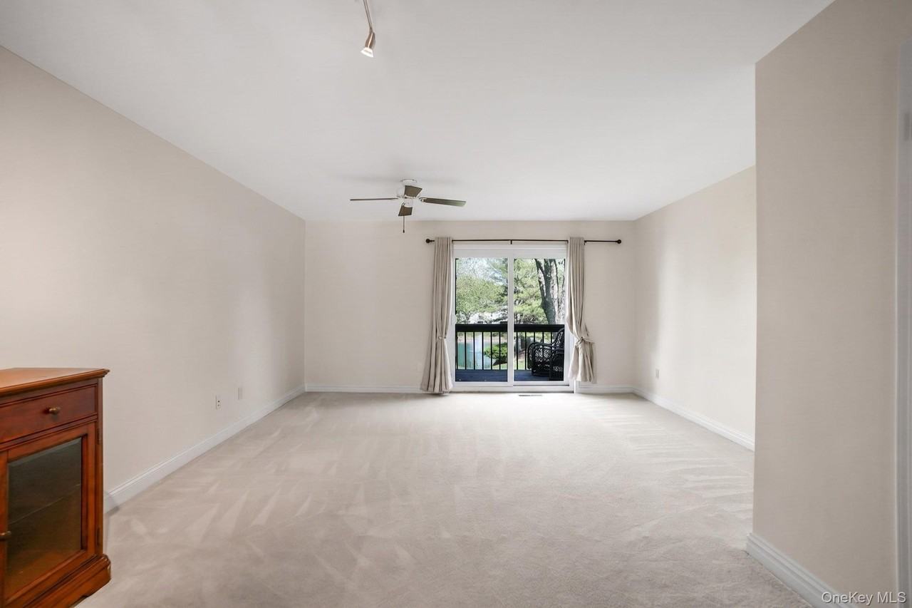 113 Leeward Ln - Photo 6 of 33