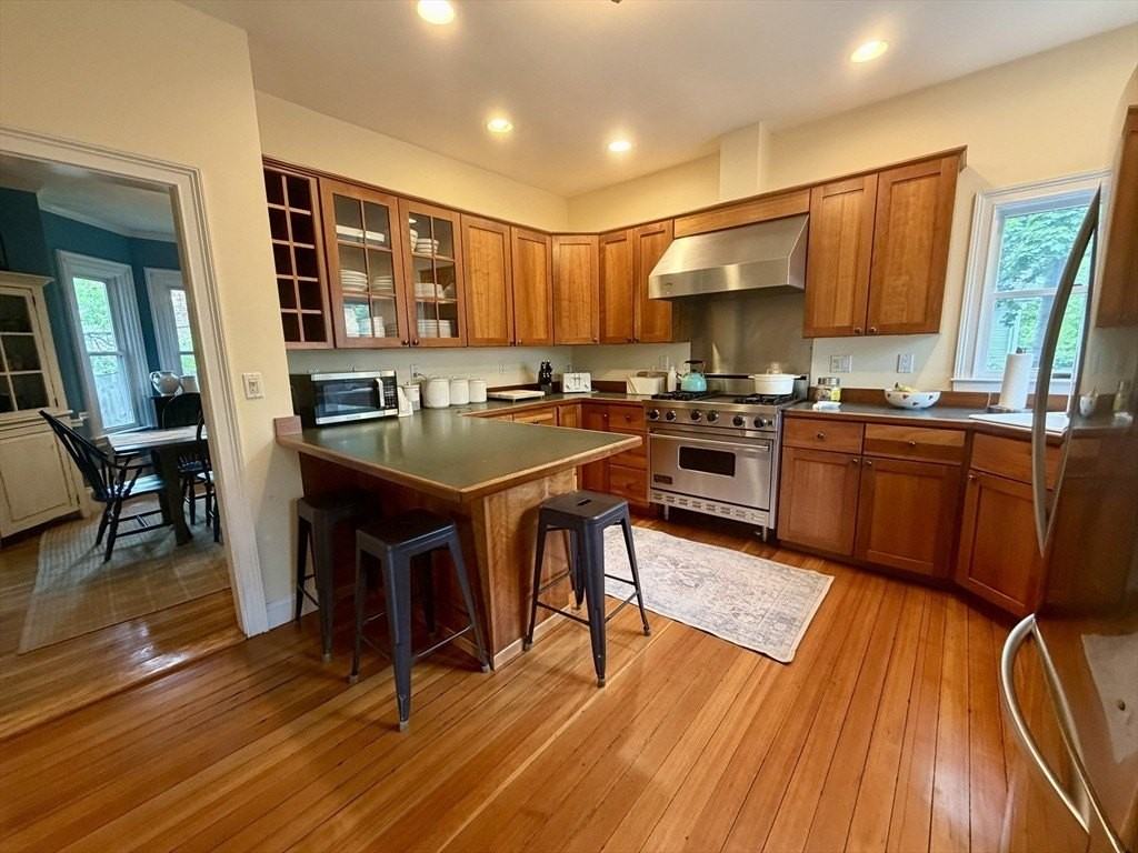 43 Walnut St - Photo 4 of 42