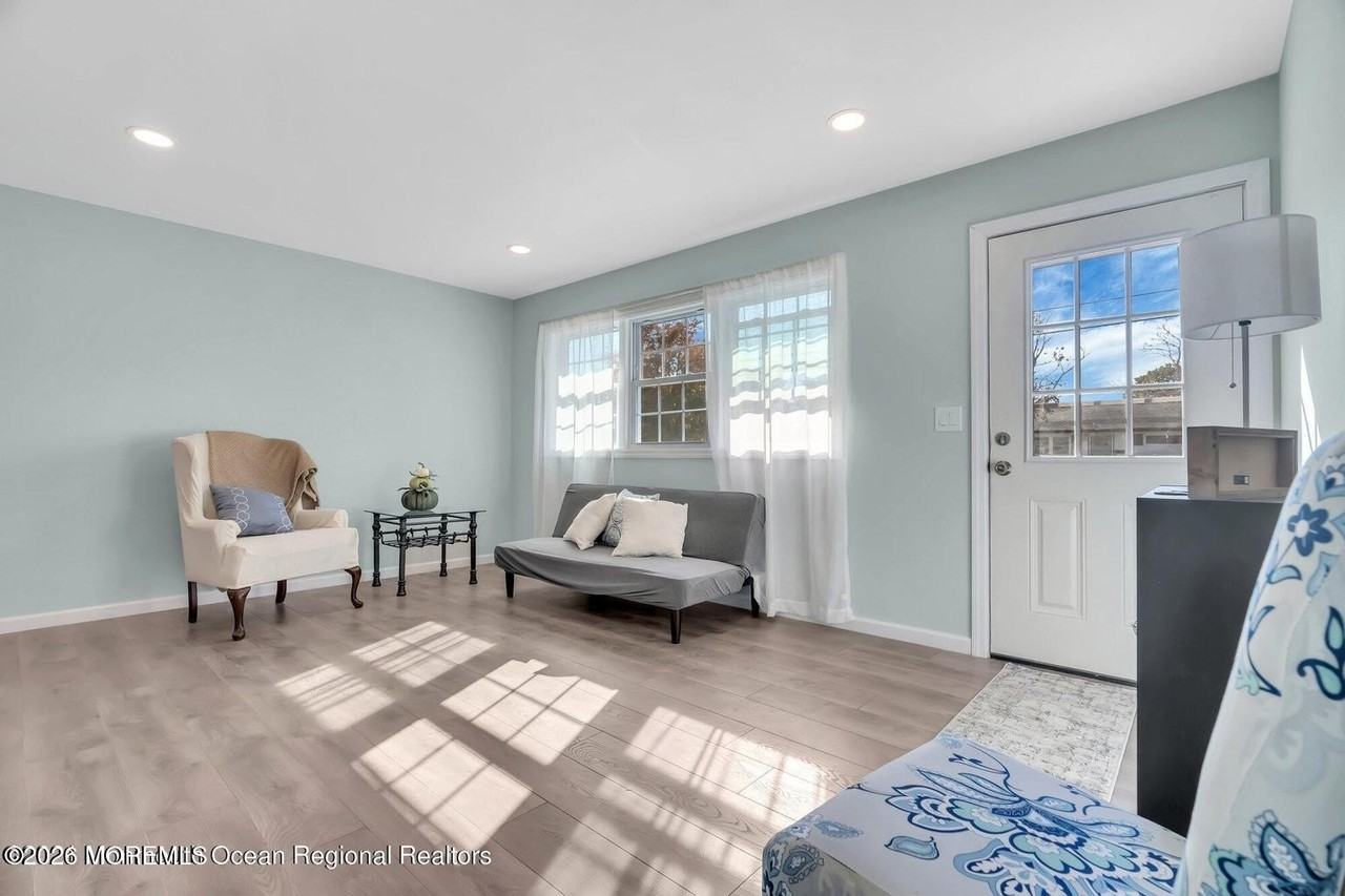 318 Bellanca Rd - Photo 5 of 16