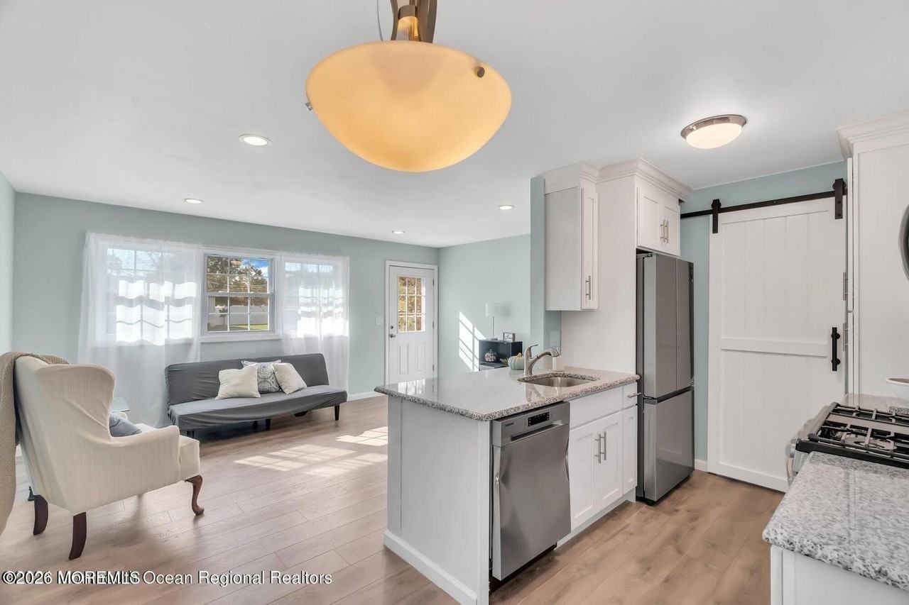 318 Bellanca Rd - Photo 6 of 16