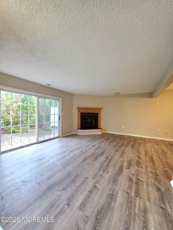 58 Madison Ct - Photo 2 of 13