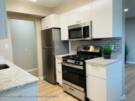 featured image of 68 Stonehurst Blvd #H