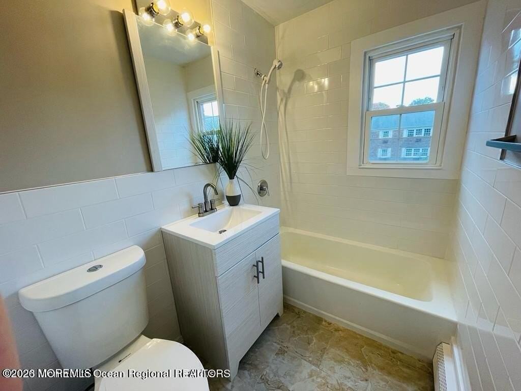 68 Stonehurst Blvd #H - Photo 4 of 14