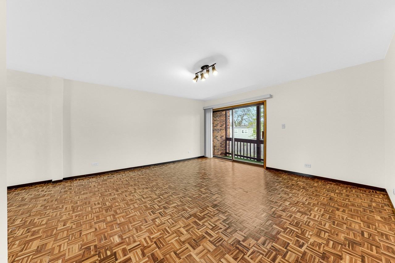 561 Greenwood Rd #A - Photo 3 of 20