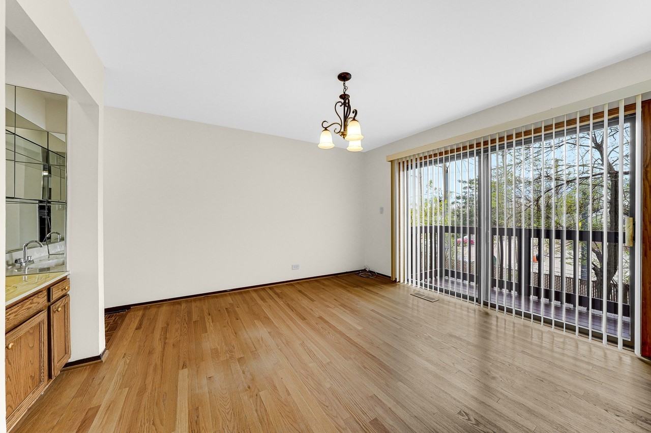 561 Greenwood Rd #A - Photo 7 of 20