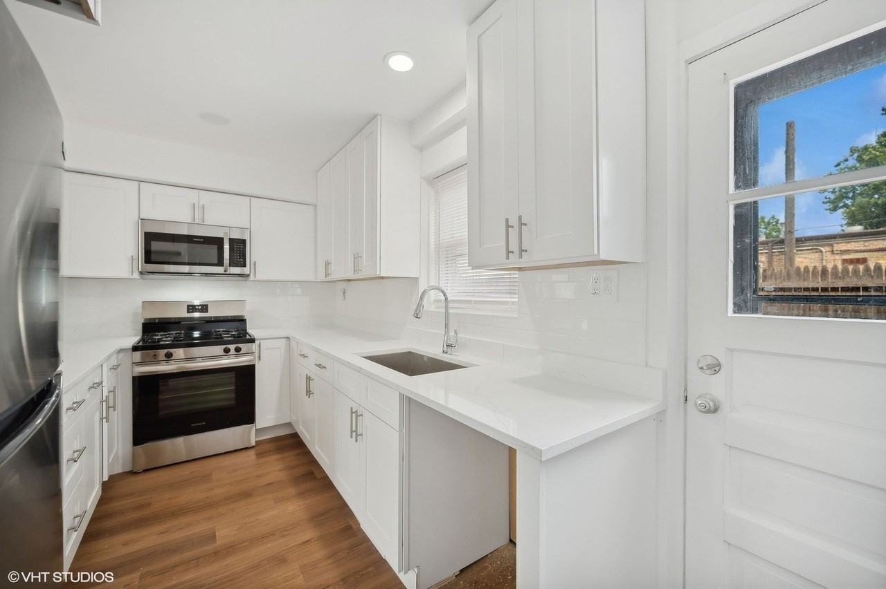 528 Poplar Dr #528 - Photo 7 of 17